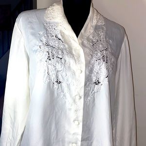 VNT White  Blouse by ROSE BRAND